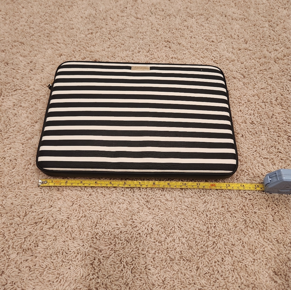 *NEW* Kate Spade - Laptop Case 13" Macbook New York Saffiano Black White Stripe